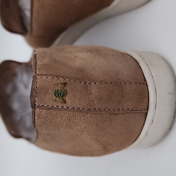 Birdies Tan and White Sneakers Sleek and Versatile - Picture 5 of 11